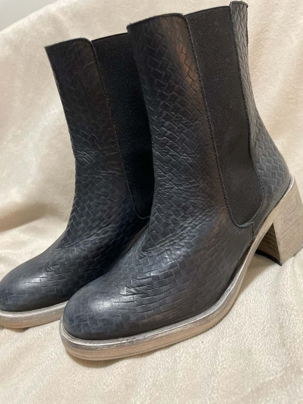 Free People Essential Chelsea Boots Black EU 36 / US 6 Boho Chunky Heel Ankle Bo